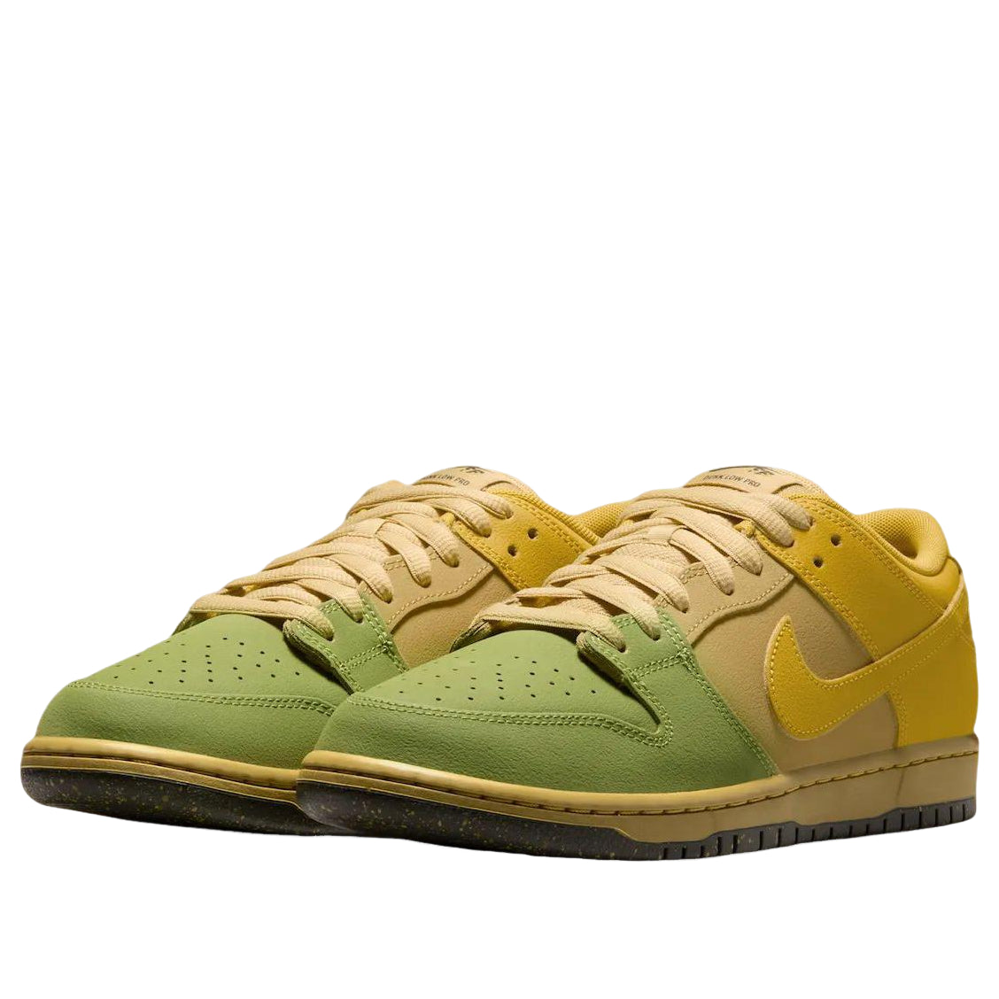 Nike SB Dunk Low 'Saffron Quartz' IO0427-300