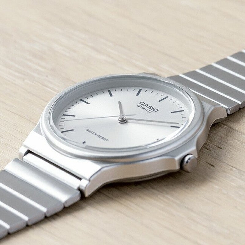 CASIO Quartz Waterproof Mens Silver Analog MQ-24D-7E