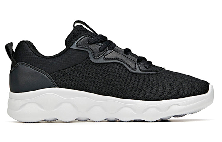 (WMNS) ANTA Running Series Sneakers 'Black' 922115535-3
