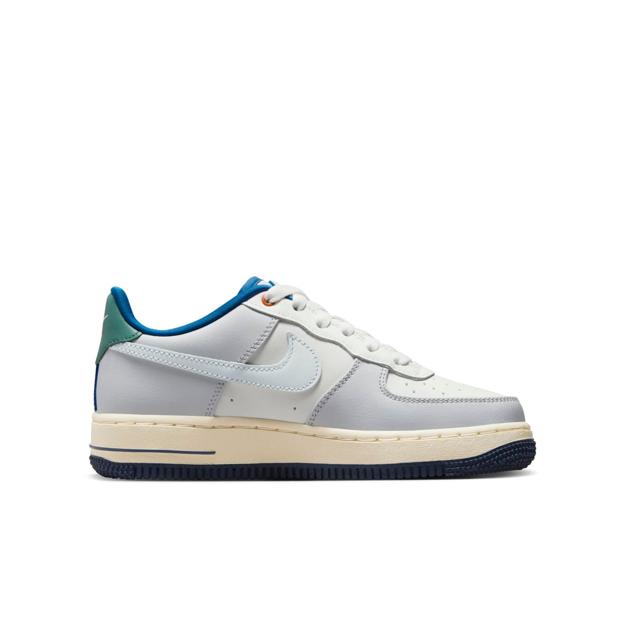 (GS) Nike Air Force 1 LV8 'Sail White Thinder Blue' HM3721-111