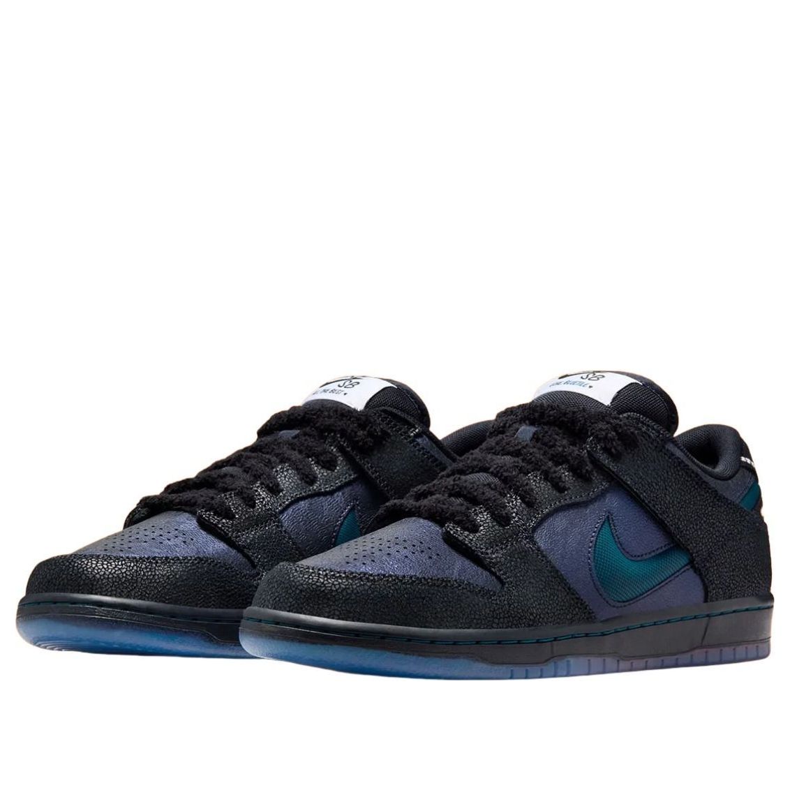 Nike x Bluetile SB Dunk Low Pro 'Skateboards' IQ1323-001