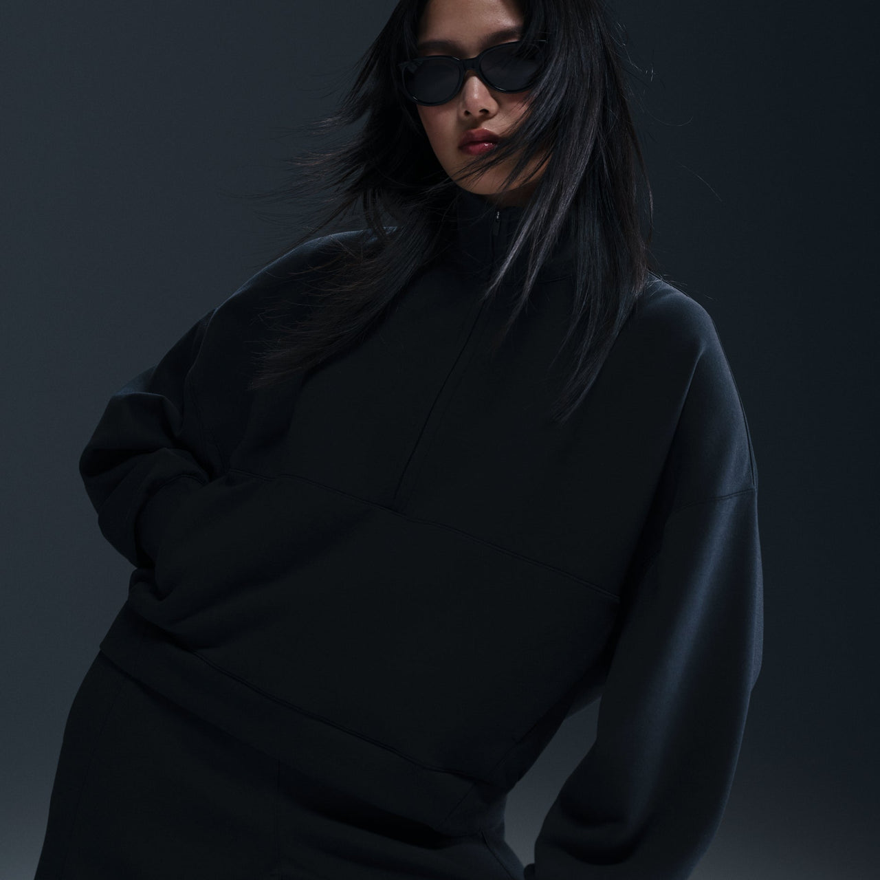 (WMNS) Nike 24.7 ImpossiblySoft Dri-FIT 1/2-Zip T-shirt Oversized Fit 'Black' HQ8189-010