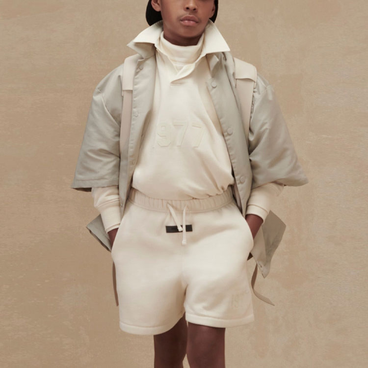 (GS) Fear of God Essentials FW22 Essentials Sweatshort Smoke FOG-FW22-040