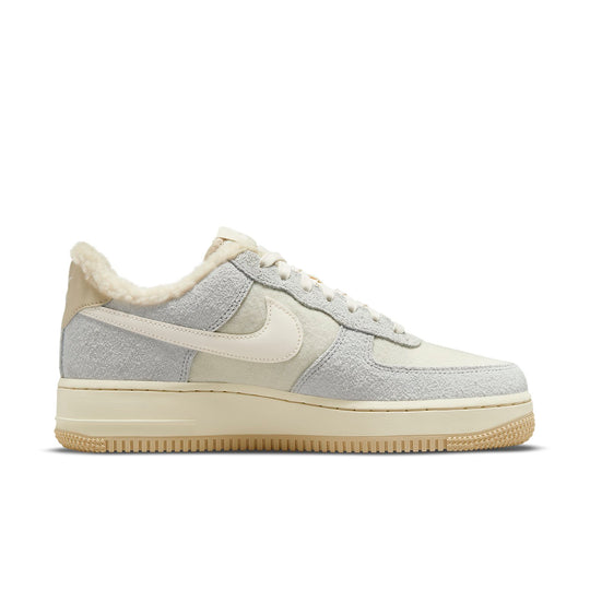 (WMNS) Nike Air Force 1 Low 'LightKhaki' DO7195-025