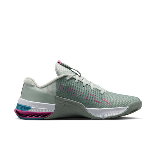 (WMNS) Nike Metcon 8 'Mica Green Cosmic Fuchsia' DO9327-004