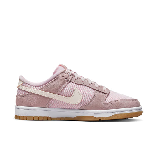 (WMNS) Nike Dunk Low 'Teddy Bear - Light Soft Pink' DZ5318-640