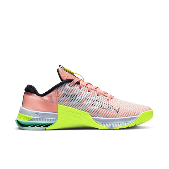 (WMNS) Nike Metcon 8 'Arctic Orange Volt' DO9327-800