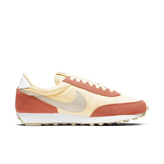 (WMNS) Nike Daybreak 'Pale Ivory Desert Sand' CK2351-106