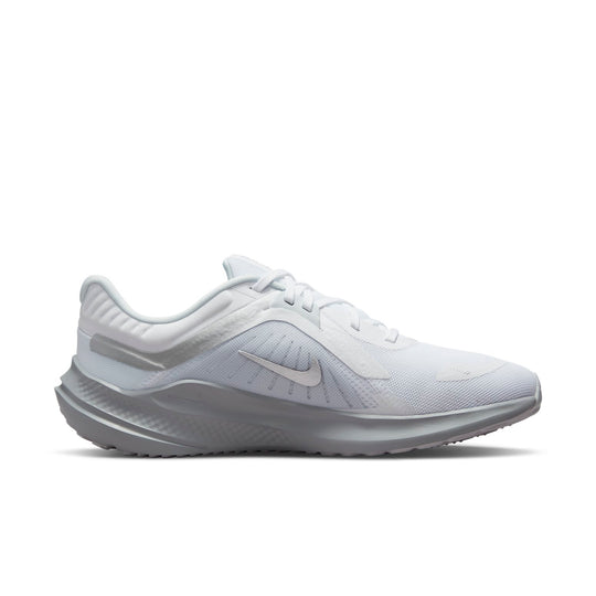 (WMNS) Nike Quest 5 'White Metallic Silver' DD9291-100