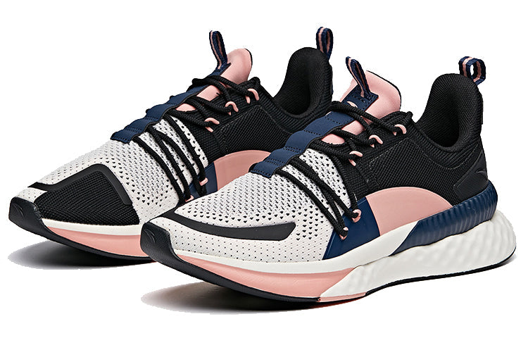 (WMNS) ANTA Low-Top Running Shoes 'White Black Pink' 12935550-3