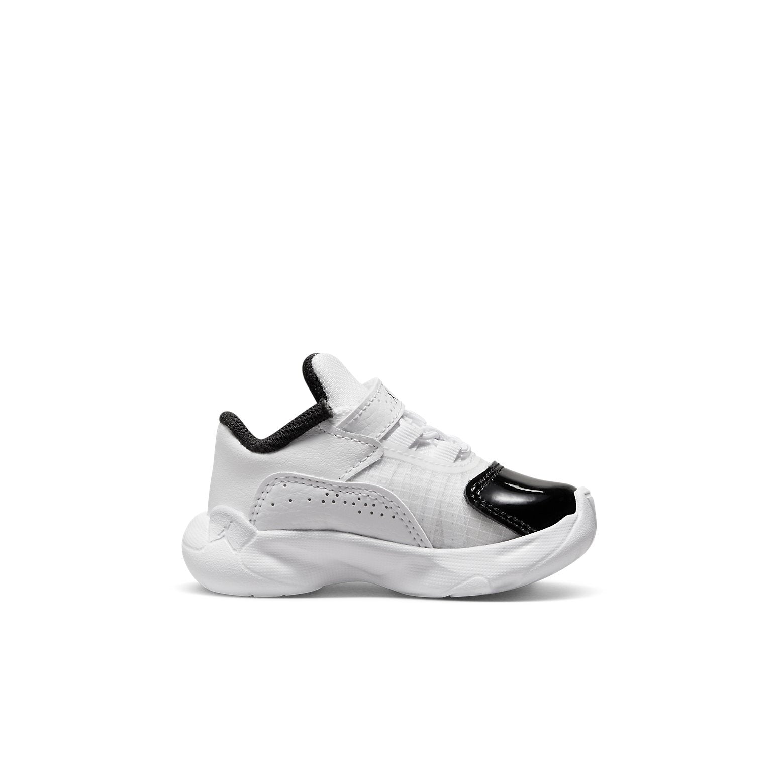 (TD) Air Jordan 11 CMFT Low 'White Black' CZ0906-102