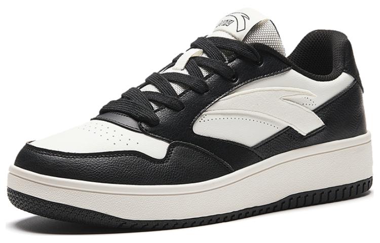 ANTA Life Series Sneakers 'Panda' 912318060-7