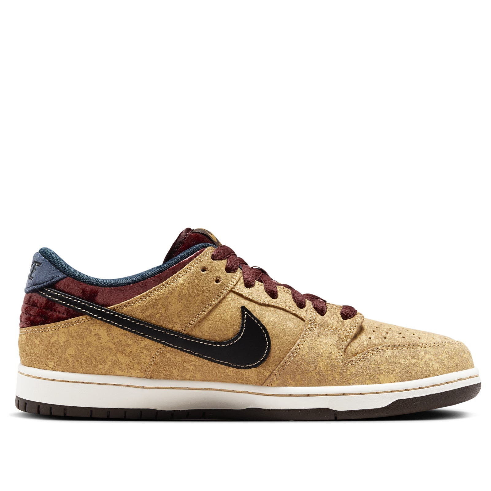 Nike SB Dunk Low Pro 'City of Cinema' FZ1278-200