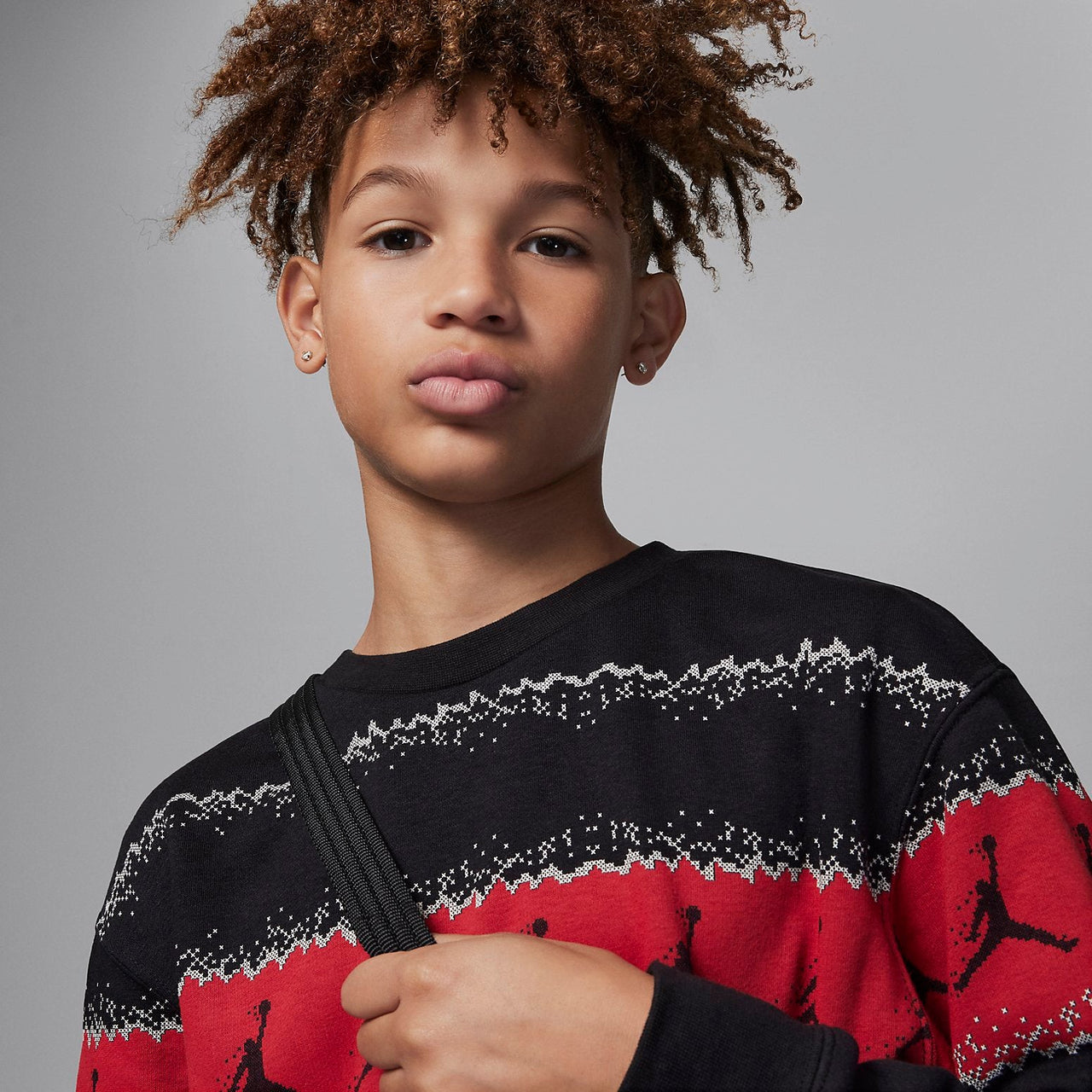 (PS) Air Jordan MJ Holiday Fleece Crew Top 'Black Multicolor' FV5658-010