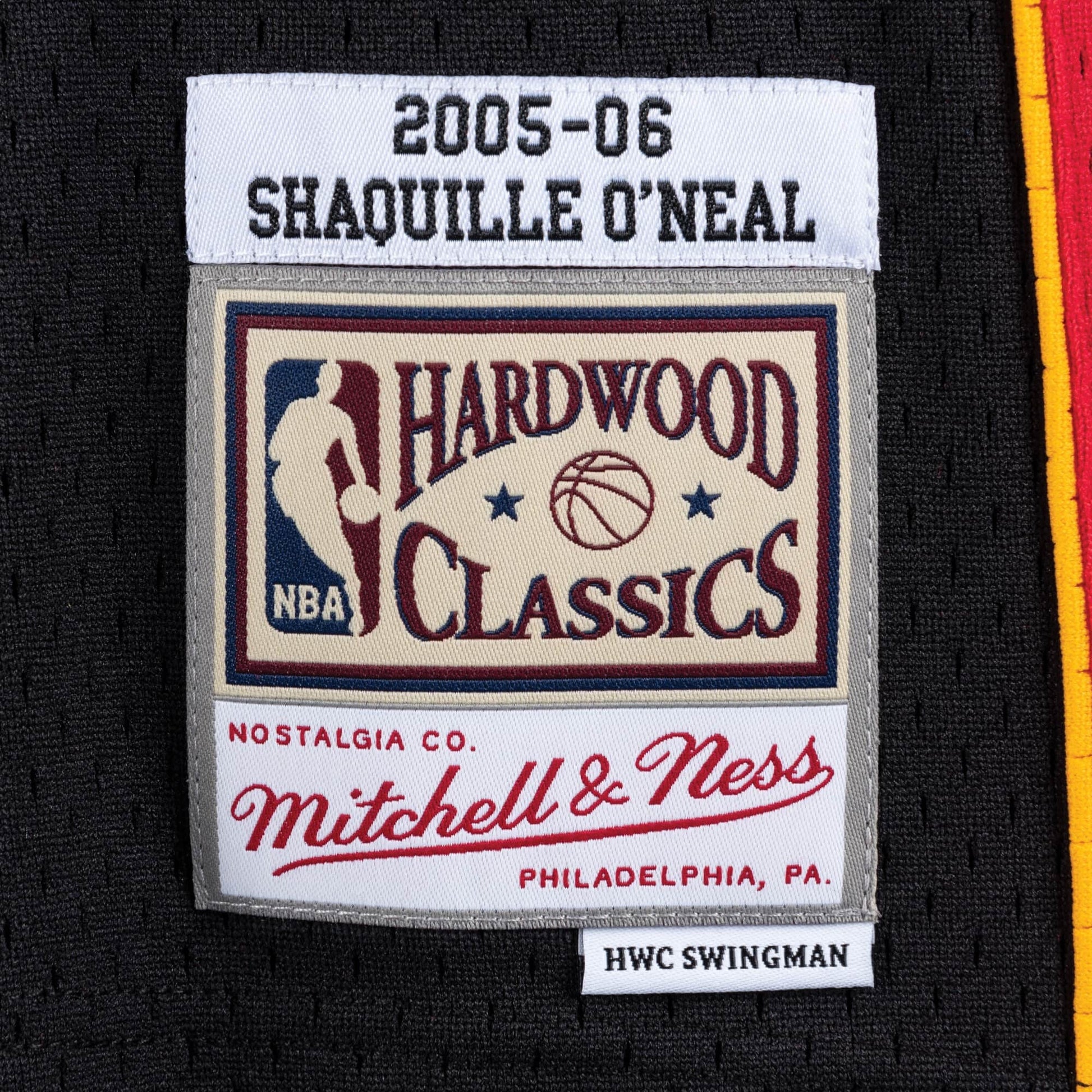 Mitchell & Ness x NBA Miami Heat Road 2005-06 Swingman Jersey 'Shaquille O'Neal 32' SMJYAC18017-MHEBLCK05SON