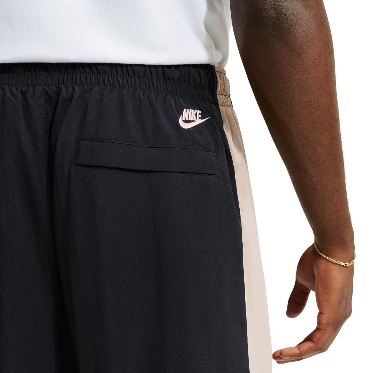 Nike Sportswear Club Track Pants 'Black Sanddrift' IQ6278-010