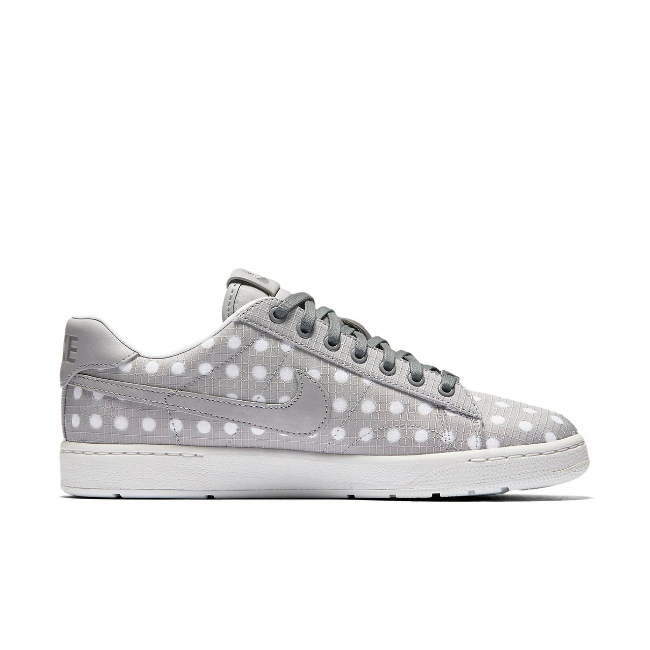 (WMNS) Nike Tennis Classic Ultra Premium 'Matte Silver' 749647-004