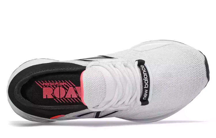 (WMNS) New Balance Fresh Foam Roav 'Black And White' WROAVLW