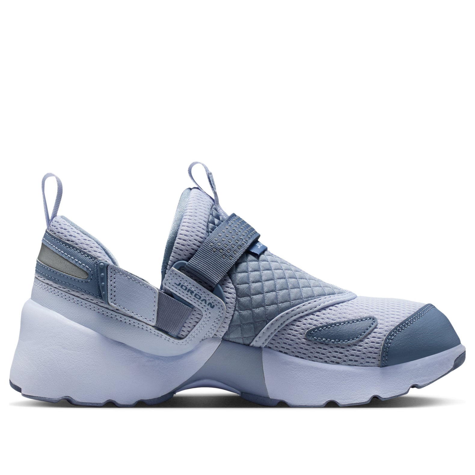 (WMNS) Air Jordan Trunner LX 'Ghost Pure Platinum' HQ2164-010