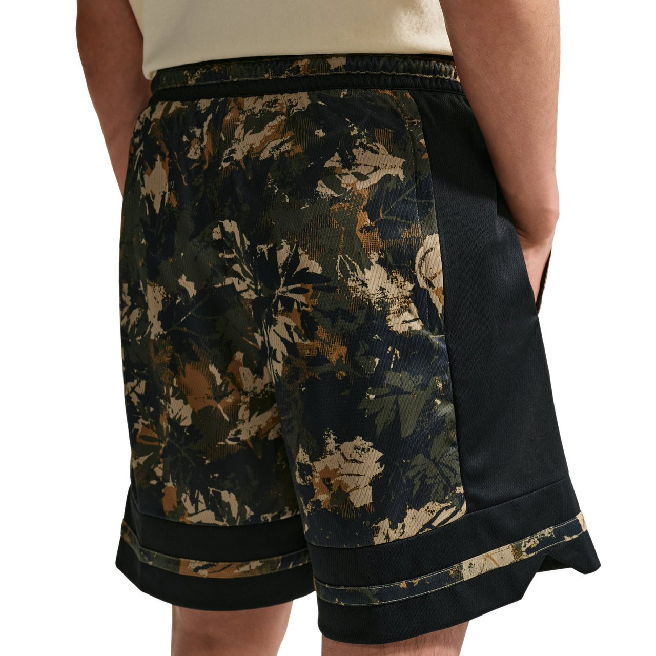 Nike Classic Dri-FIT 21cm Shorts 'Parachute Beige Black' IF2586-297