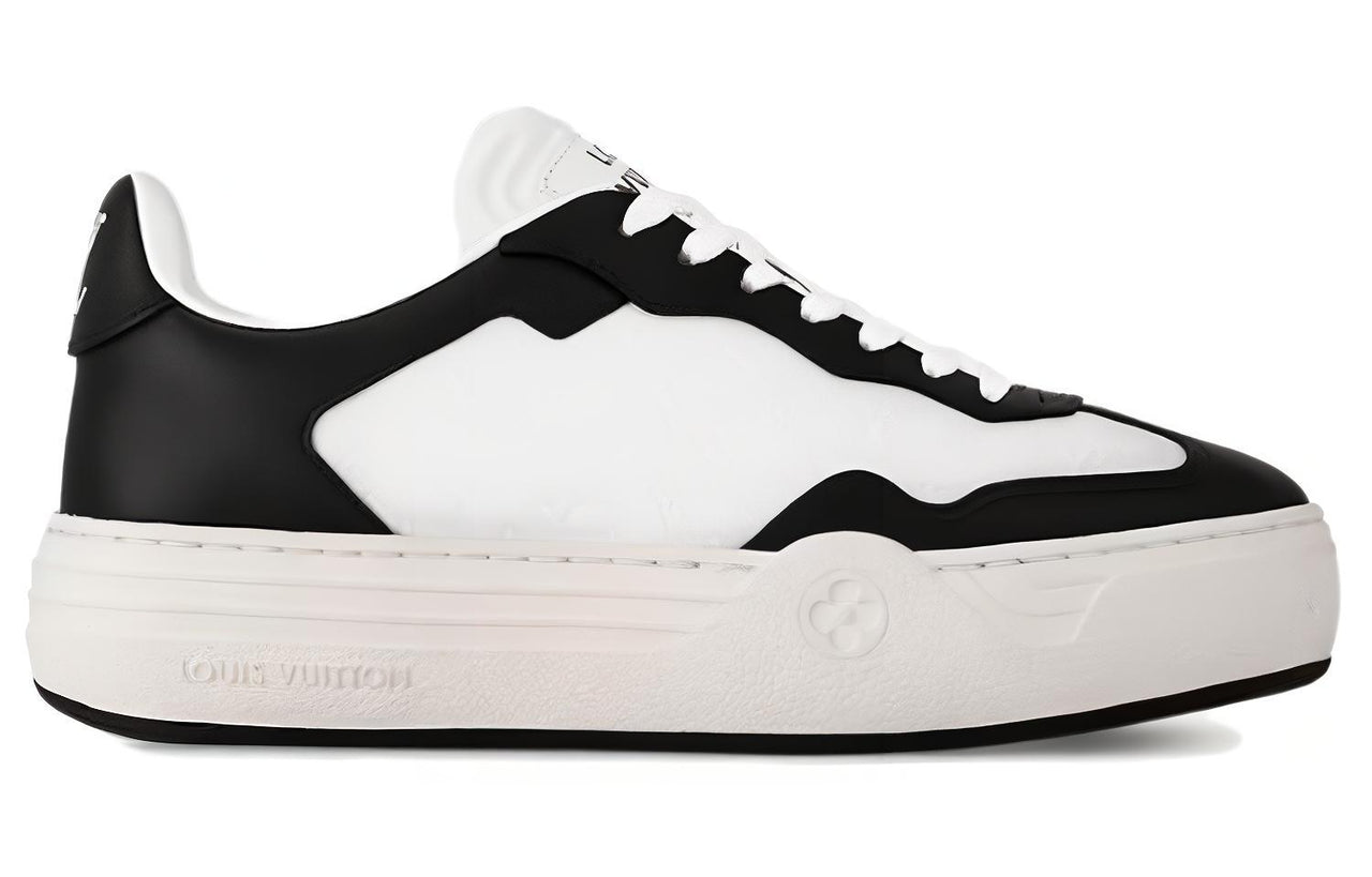 LOUIS VUITTON Low-Top Skateboard Shoes Women's Black White