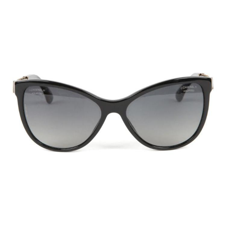 CHANEL 2000s Chain detail Cat eye Sunglasses