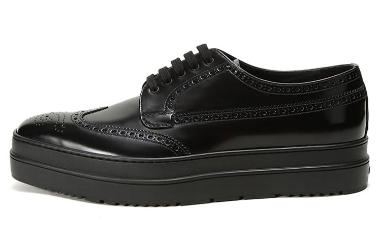 PRADA Men's Casual Shoes Men Low Top Black