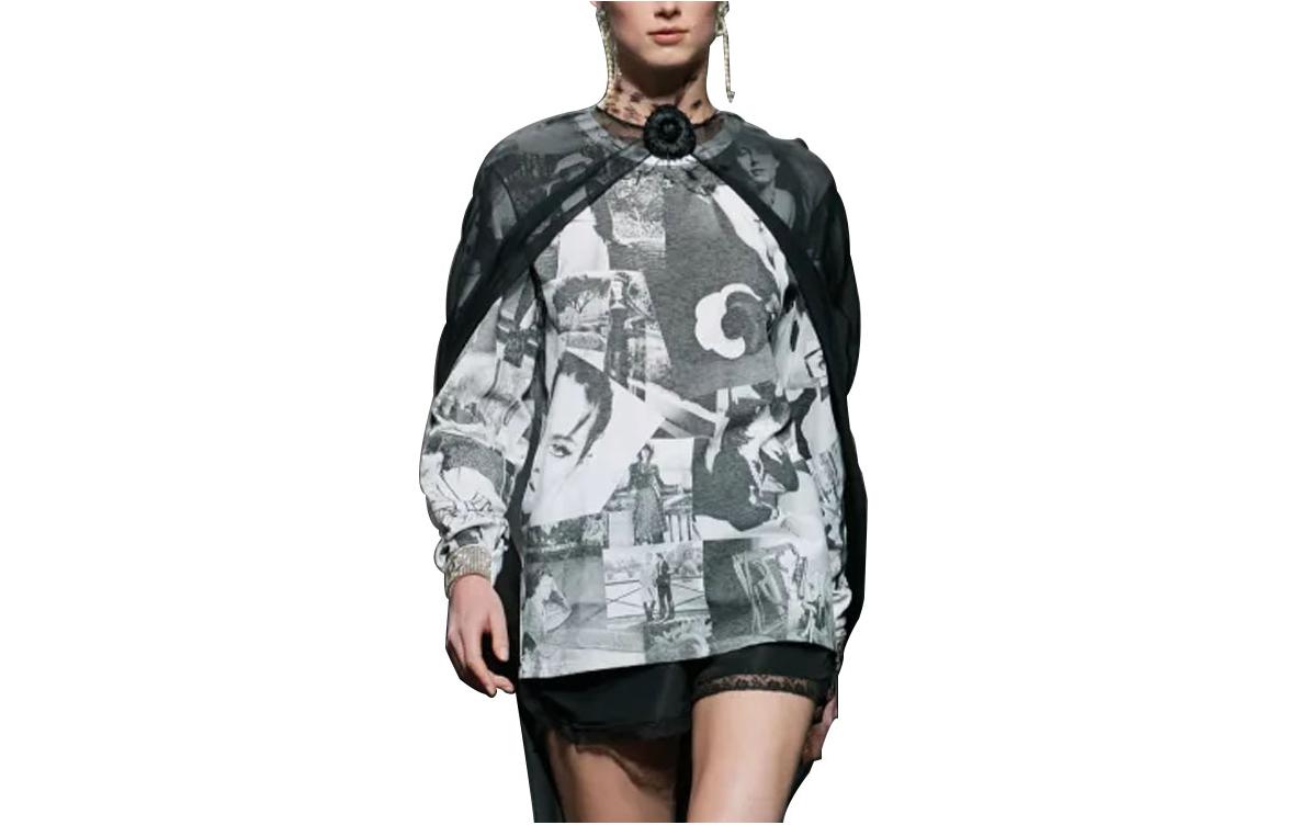 CHANEL T-Shirts Women's Black