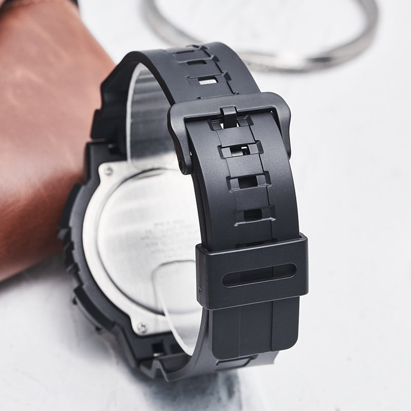 CASIO G-Shock Digital 'Black & White' MCW-200H-9A&BA-110RG-7A