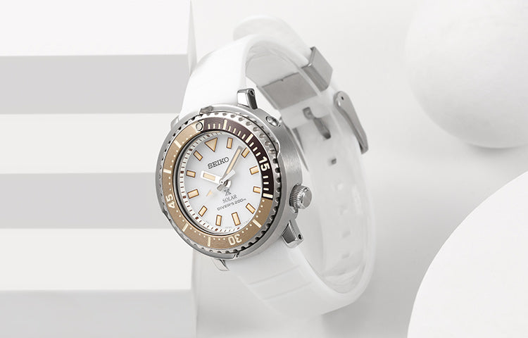 SEIKO PROSPEX Series Solar Quartzes Christmas Limited White SUT407P1