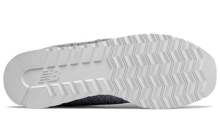 (WMNS) New Balance 520 Series Sneakers Grey 'Gray White' WL520EGR