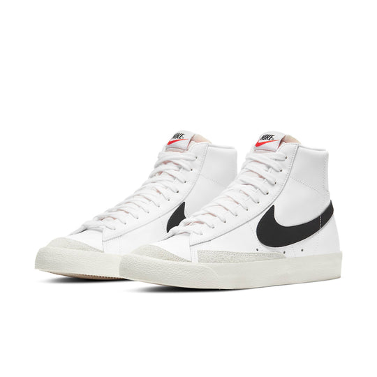 Nike Blazer Mid '77 Vintage 'White Black' BQ6806-100