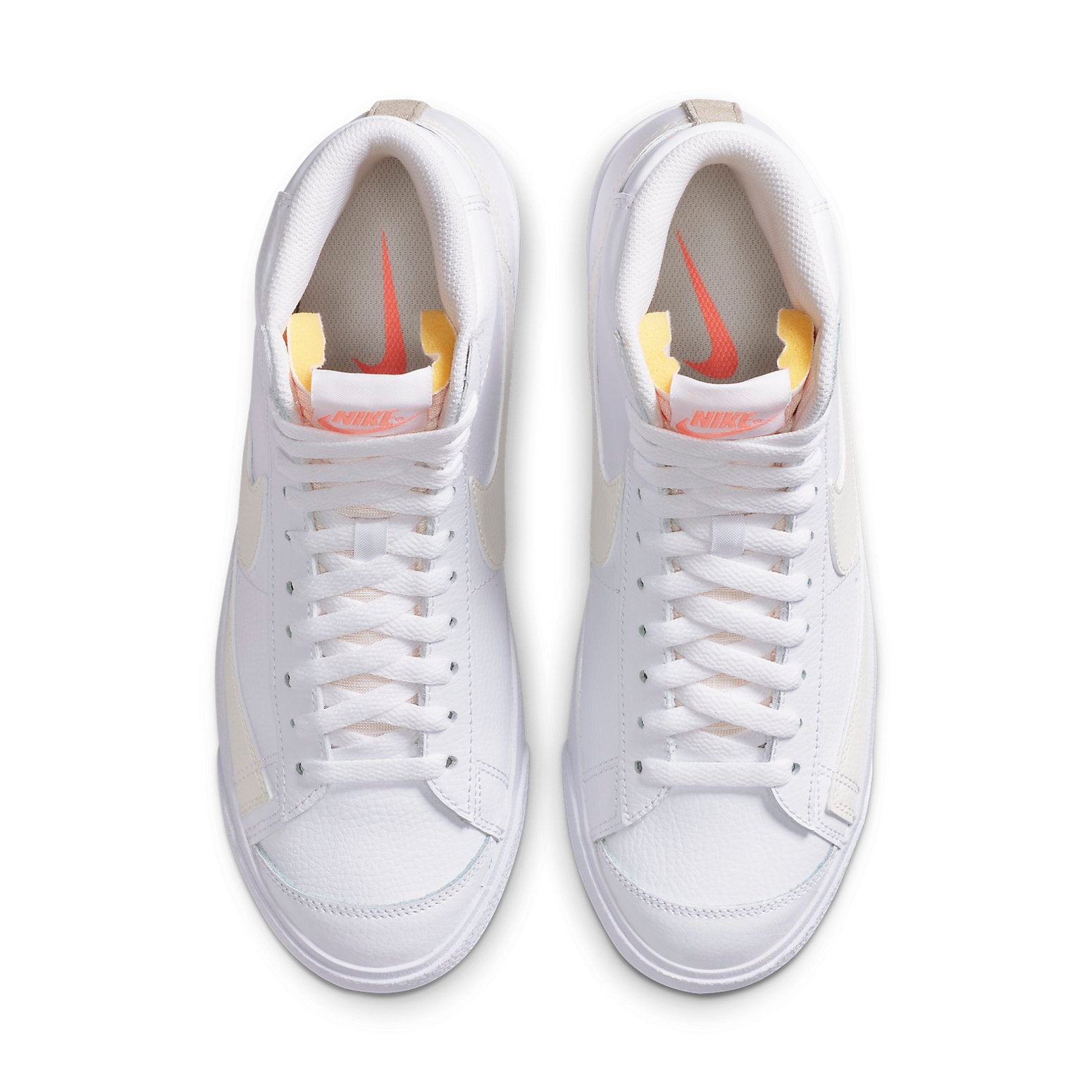 (WMNS) Nike Blazer Mid '77 Vintage 'Gold Emblem' DC1421-100