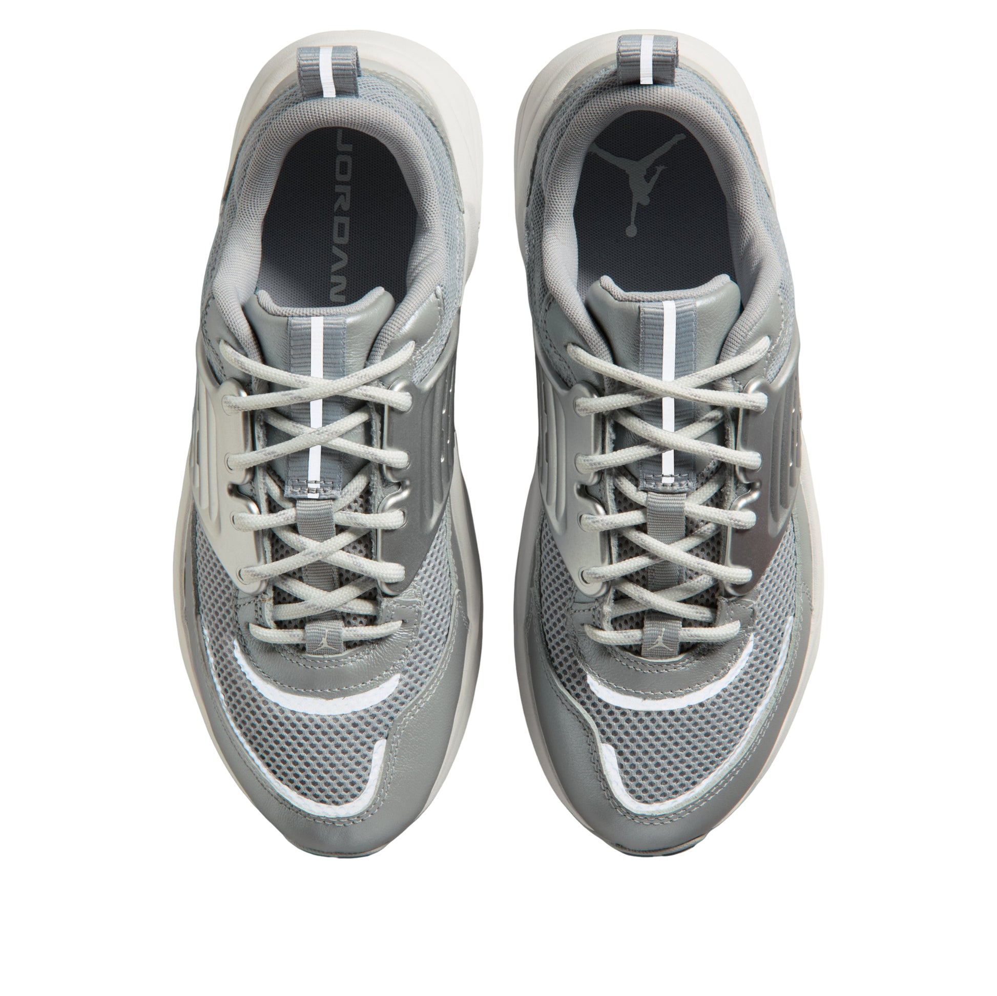 (WMNS) Air Jordan Trunner O/S 'Swan Wolf Grey Silver' IR1839-100