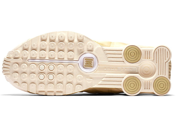 (WMNS) Nike Shox R4 'Guava Gold' AR3565-800