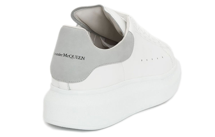 (WMNS) Alexander McQueen Oversized Sneaker 'White Dove Grey' 553770WHGP79410