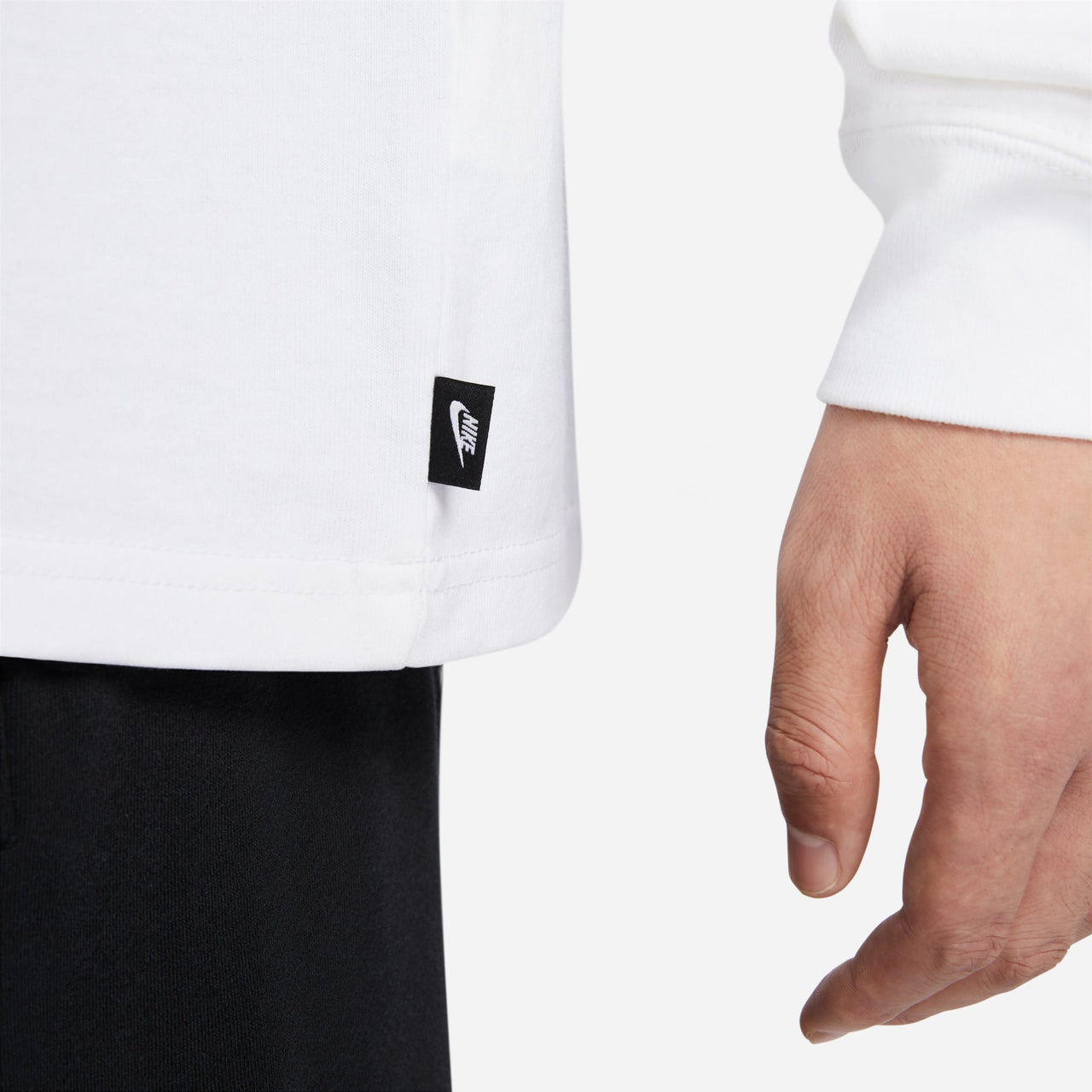 Nike M Nsw Prew Essntl Sustls Tee LogoT 'White' DO7391-100
