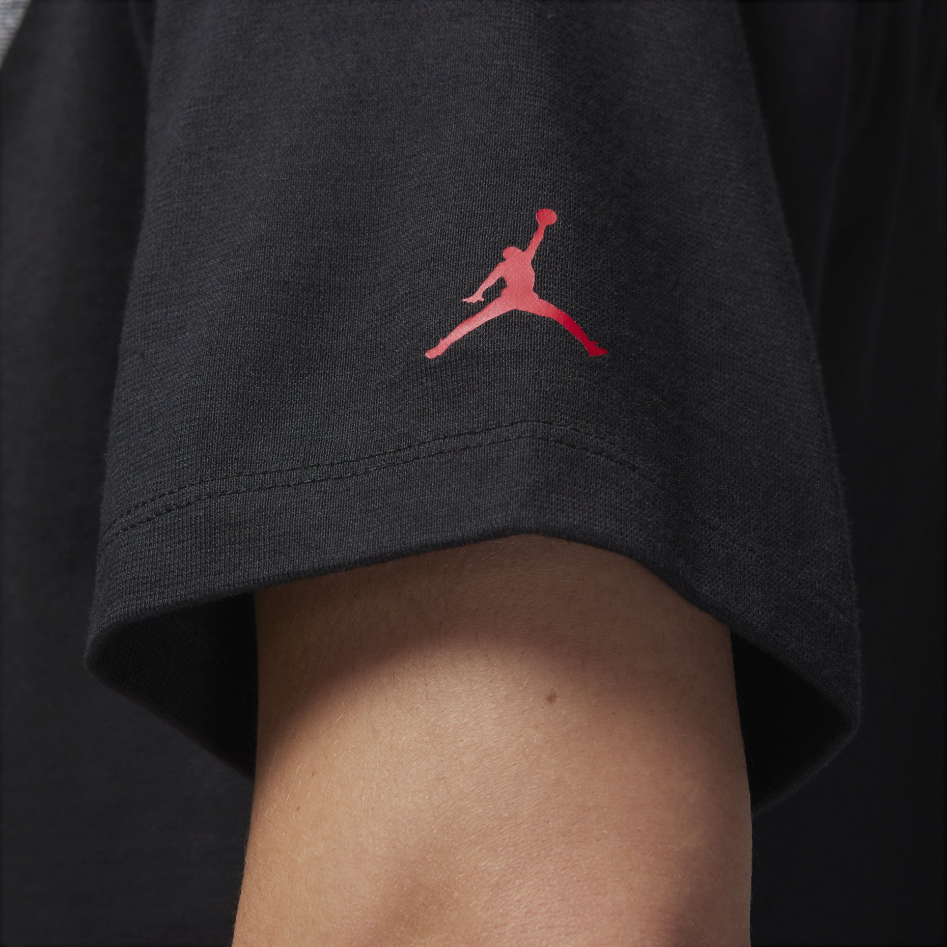 (WMNS) Air Jordan Flight Heritage Graphic T-shirt Asia Sizing 'Black' FQ3241-010