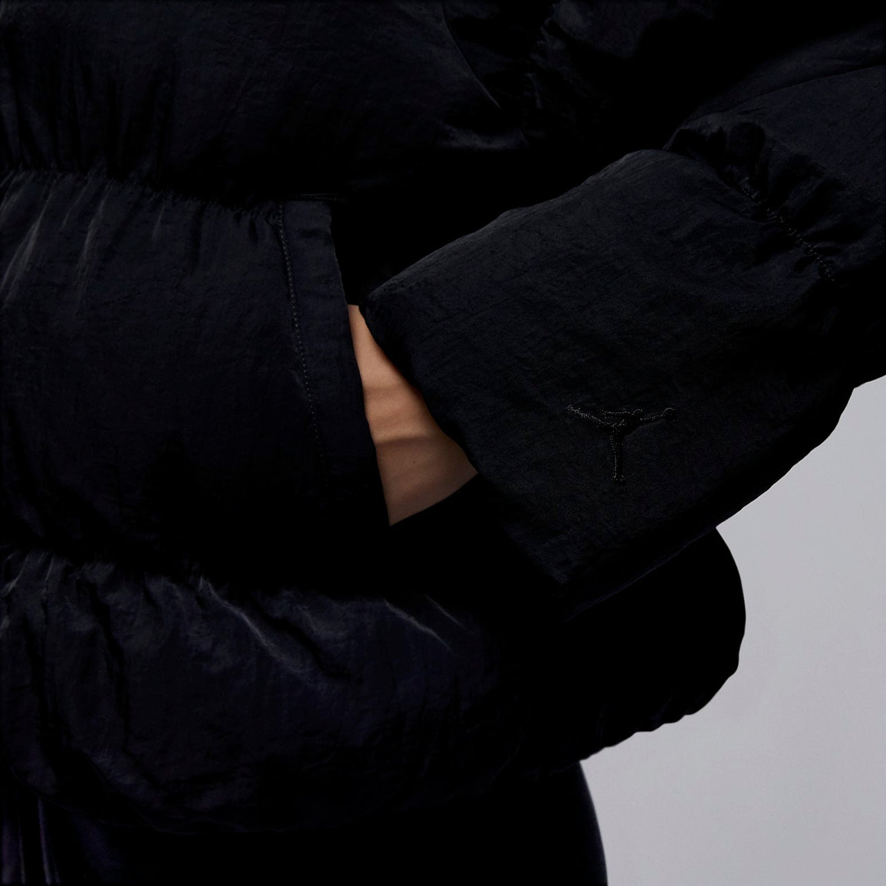 (WMNS) Air Jordan Puffer Jacket Asia Sizing 'Black' FB5150-010