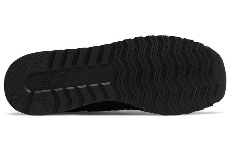 (WMNS) New Balance 520 Sneakers Black/White WL520RK
