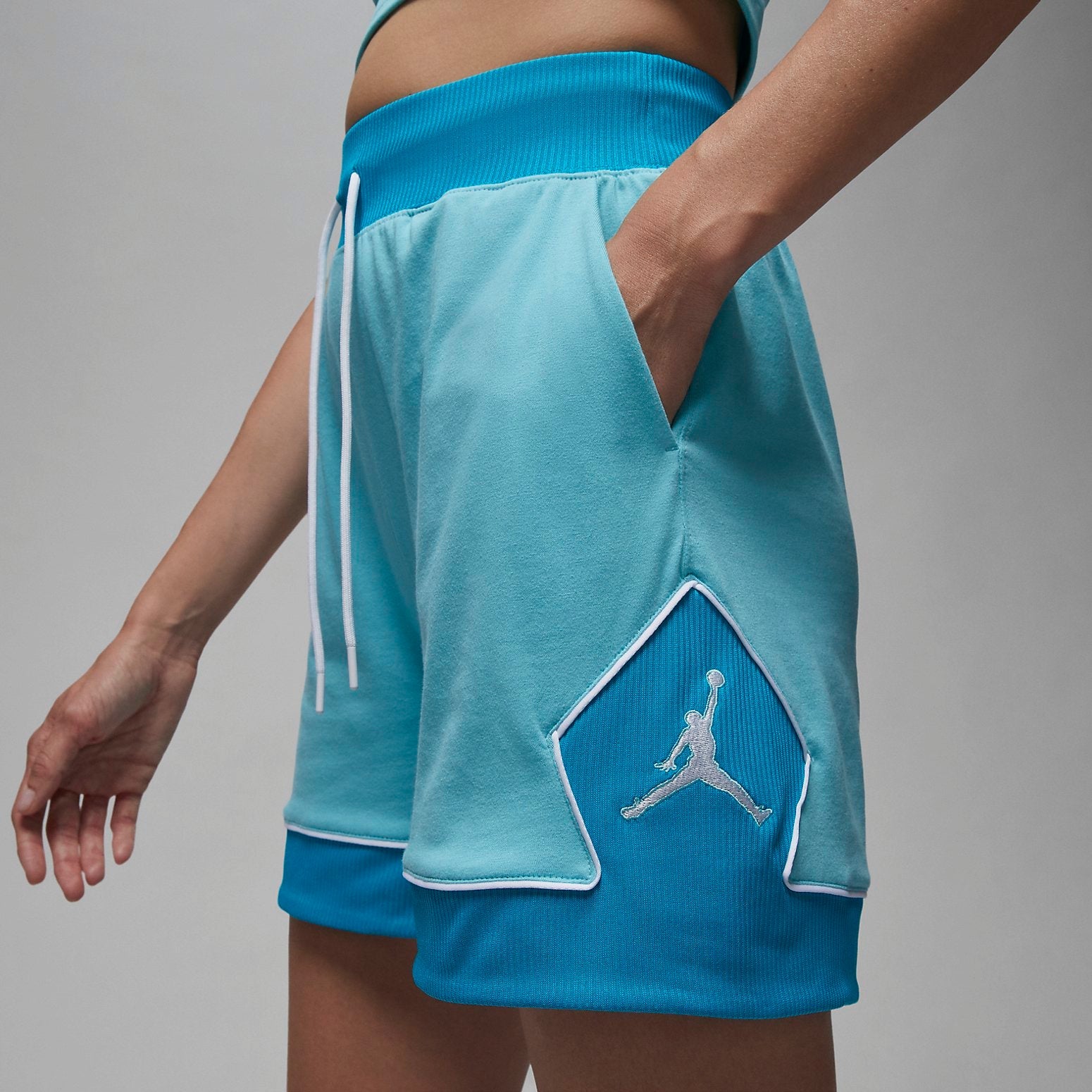 (WMNS) Air Jordan Diamond Shorts 'Aqua' DZ3352-464