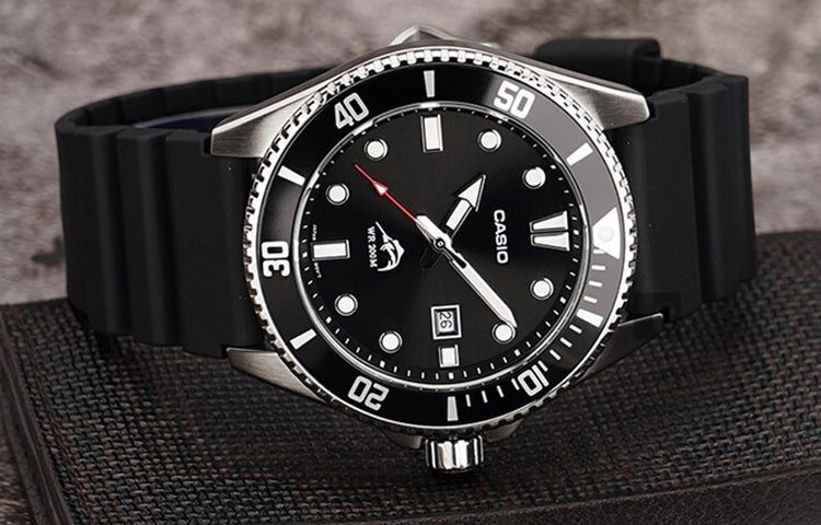 CASIO Waterproof Sports Quartz Mens Black Analog MDV106-1A