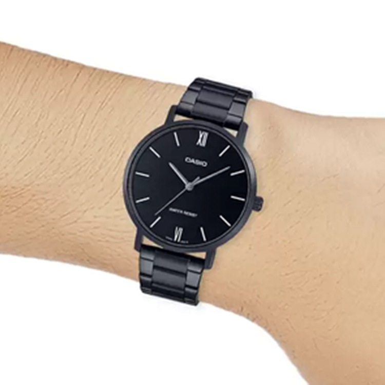 Casio Dress Classic Minimalistic Analog Steel Strap Watch 'Black' MTP-VT01B-1B
