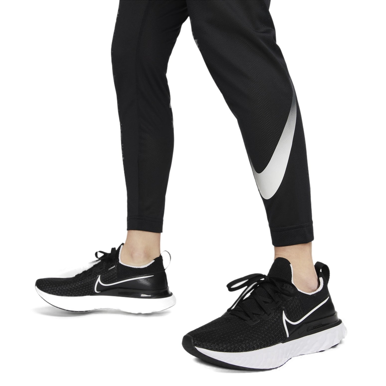 (WMNS) Nike Dri-FIT Swoosh Run 'Black' DX0955-010