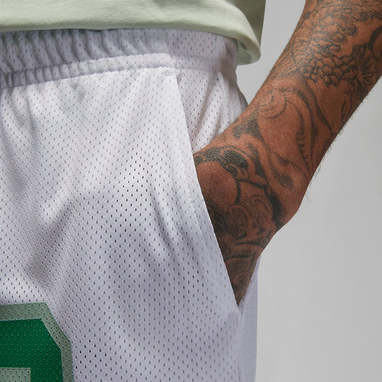 Air Jordan Essential 23 Shorts 'White Green' DX9672-100