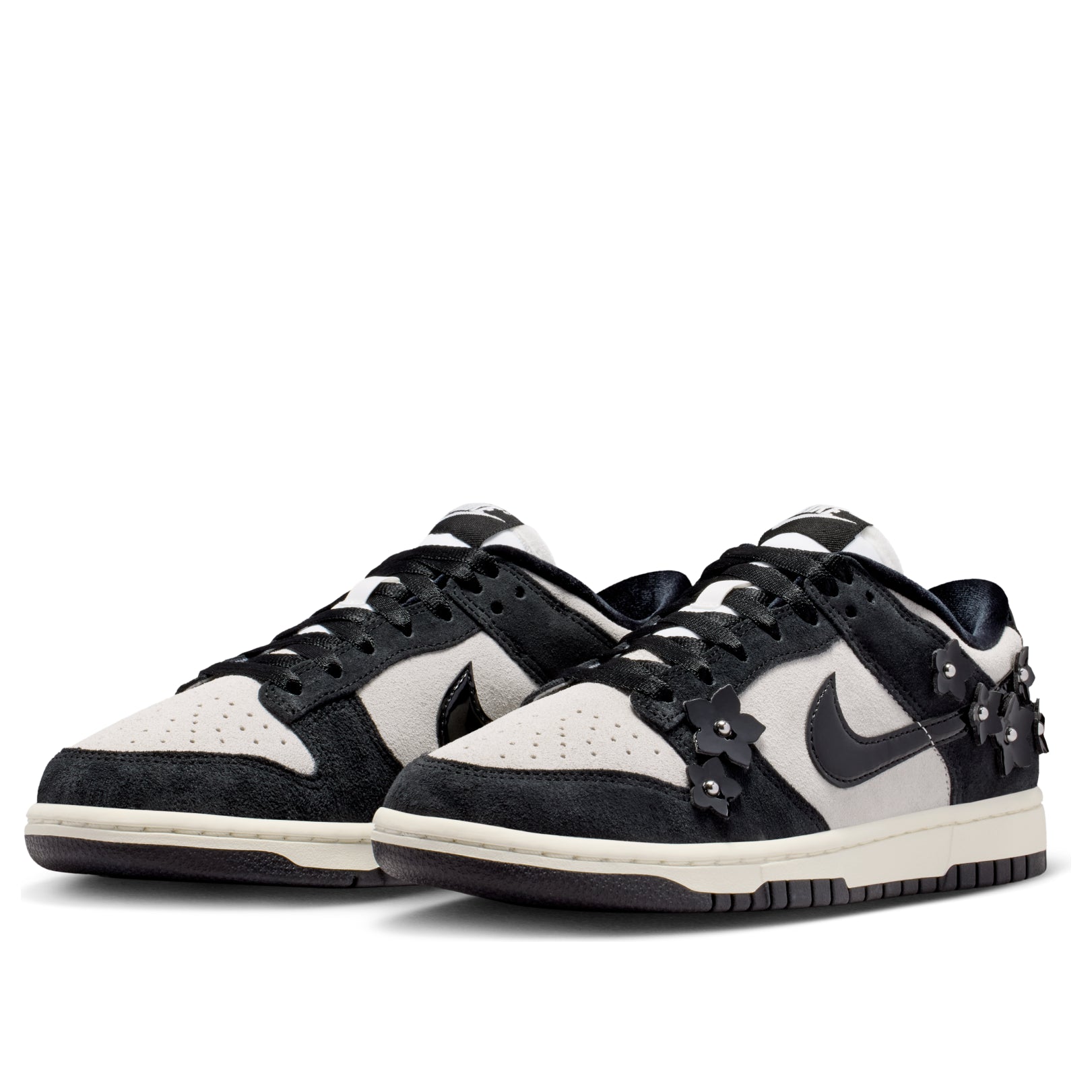 (WMNS) Nike Dunk Low SE 'Florette Black White' IV4726-002