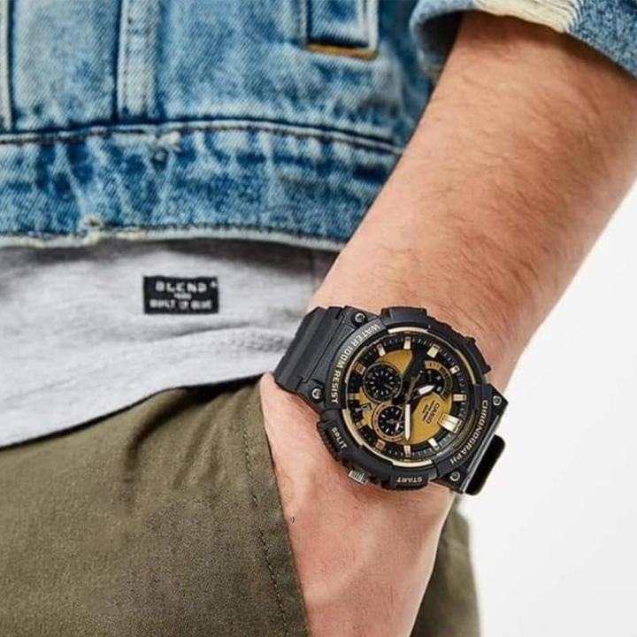 CASIO G-Shock Digital 'Black & White' MCW-200H-9A&BA-110RG-7A