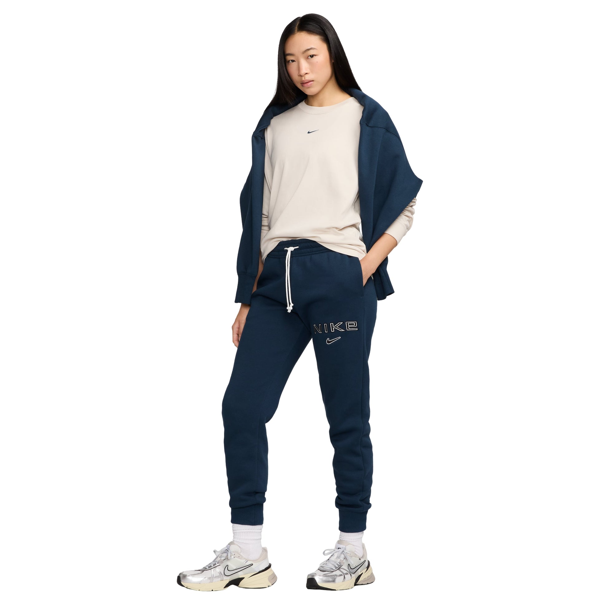 Nike Sportswear Loose Long Sleeve T-Shirt Asia Sizing 'Light Orewood Brown' HF0772-104