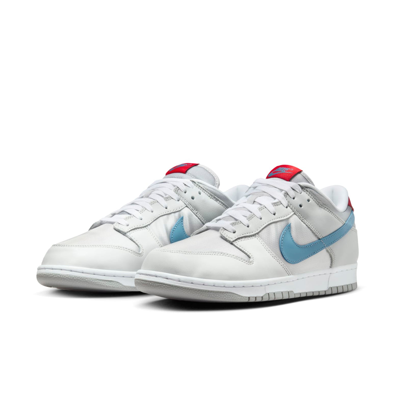 Nike Dunk Low 'Silver Surfer' HF0391-001