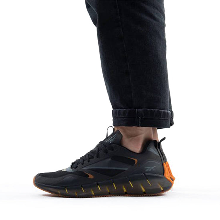 Reebok Zig Kinetica Horizon 'Black Utility Yellow' FW5297